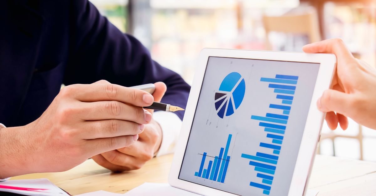 Revenue Management Strategies for Airbnb Hosts